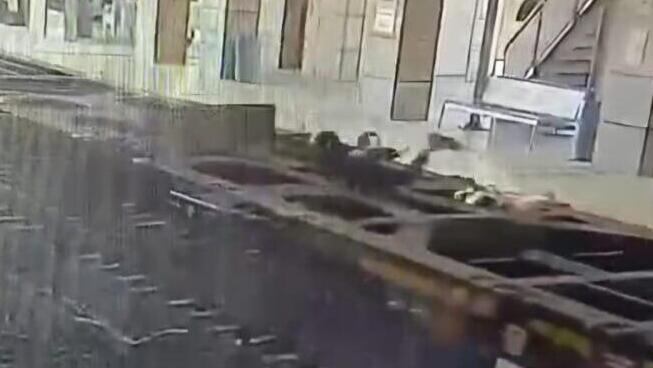 נוסע סמוי הסתנן לרכבת בסבידור מרכז