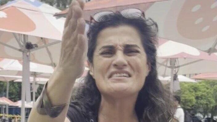 המרצה רוז נקד