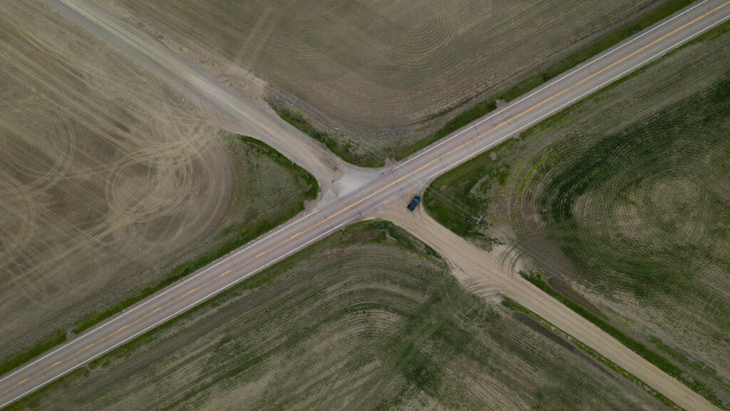 כבישי העפר של החקלאים. דרכי גישה מושלמים