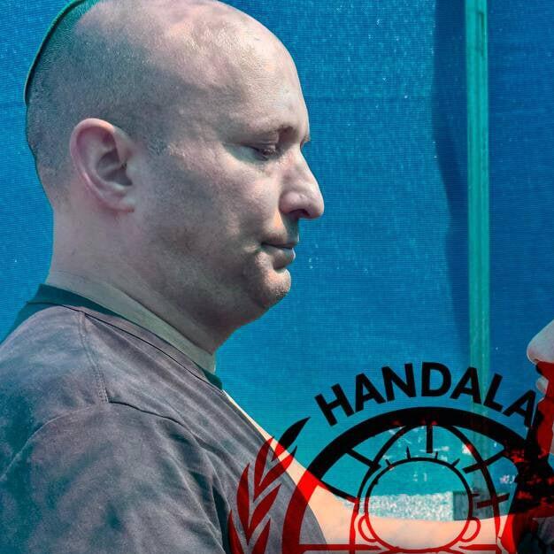 An image of former prime minister Naftali Bennett leaked by Iran-linked hackers האקרים איראנים הדליפו מסמכים ותמונות מהנייד האישי של בנט