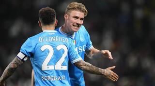 רסמוס הוילון חוגג עם ג'ובאני די לורנצו