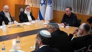 פגישת רבנים דתיים לאומיים עם שר הביטחון