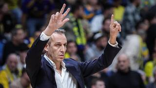 מכבי ת"א עודד קטש ולנסיה בארנה בירושלי