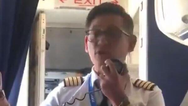 מטוס מקסיקו סיטי טייס סירב להמריא