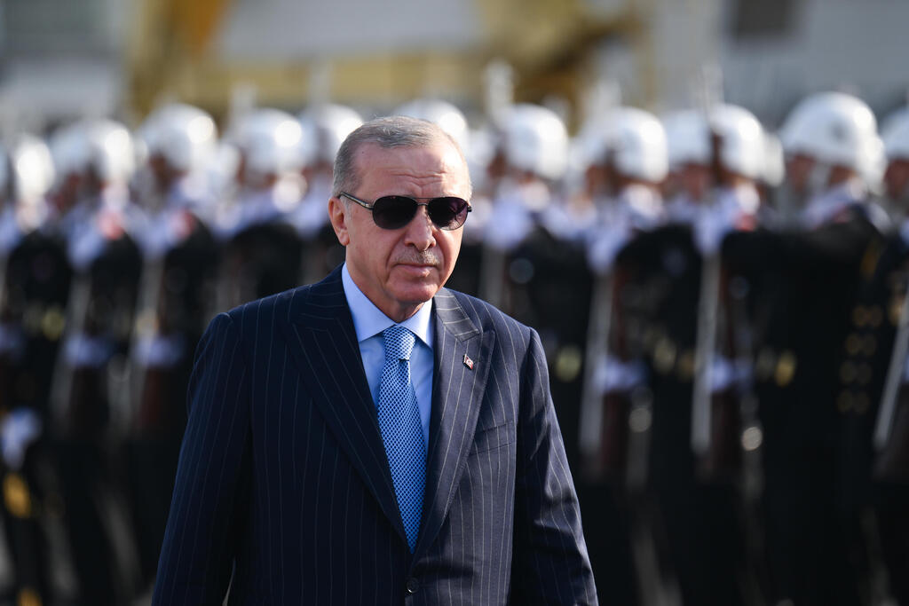 Turkish President Recep Tayyip Erdogan (Photo: from X) נשיא טורקיה בטקס מסירת כלי שיט צבאיים לחיל הים הטורקי