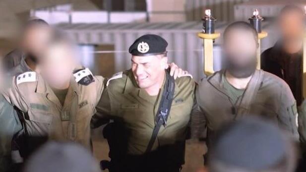 הרמטכ"ל אייל זמיר רוקד עם עם חיילים מיחידת החשמונאים