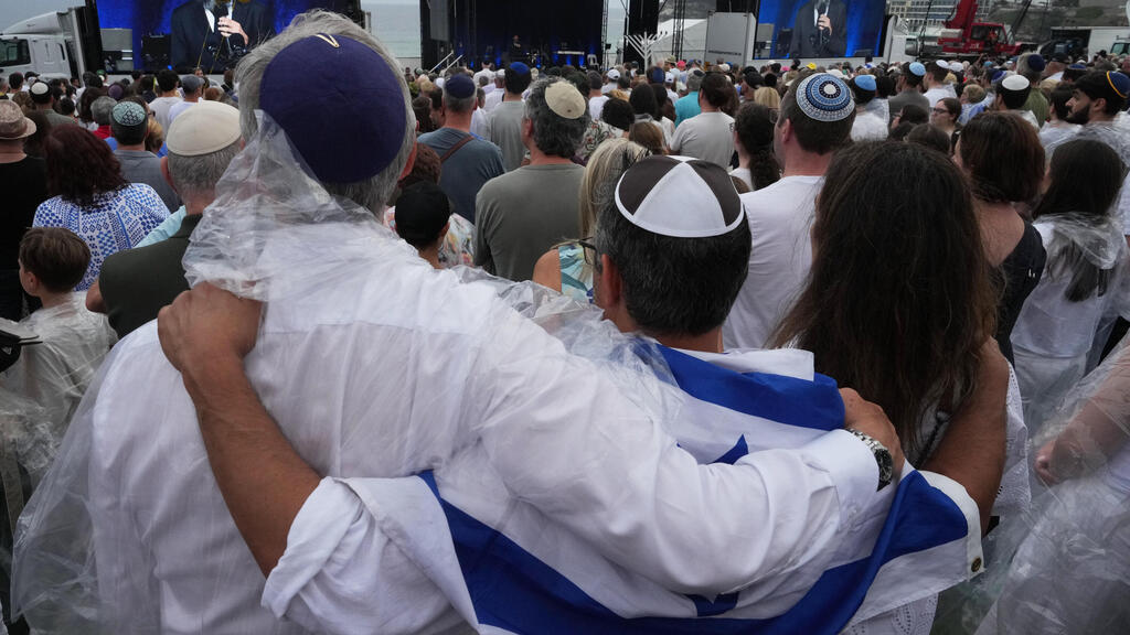 אוסטרליה טקס סידני בונדיי ביץ' שבוע ל טבח פיגוע