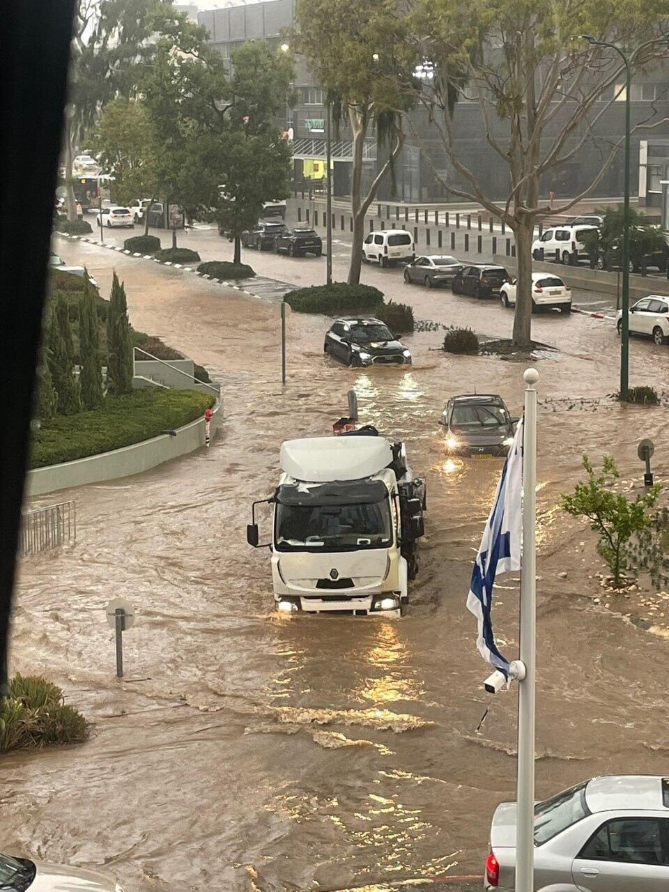 שיטפון בנתניה