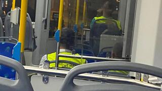 פועלים פלסטינים באוטובוס בגבעת זאב