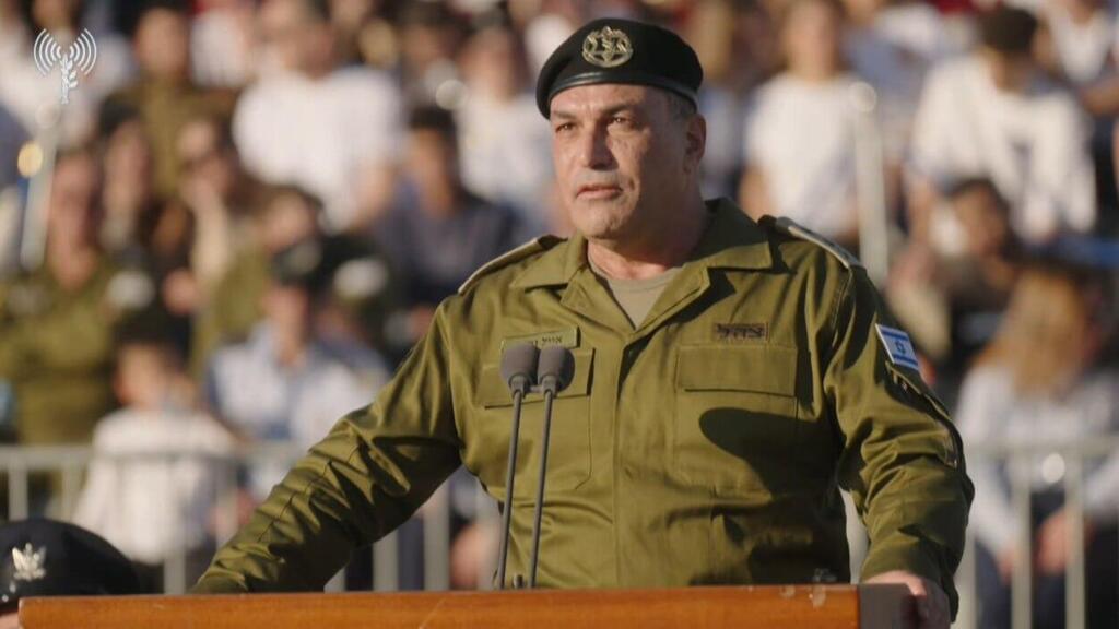 הרמטכ"ל אייל זמיר  בטקס סיום קורס טיס