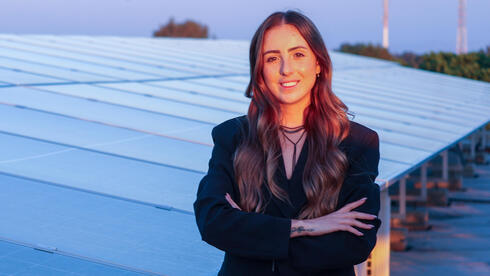 דניאל ביטון והפאנלים הסולאריים