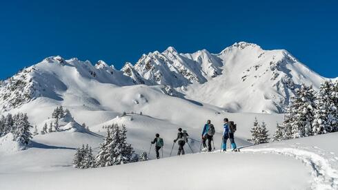 סן-קולומבן-דה-וילאר, השלג מחכה והקופות סגורות