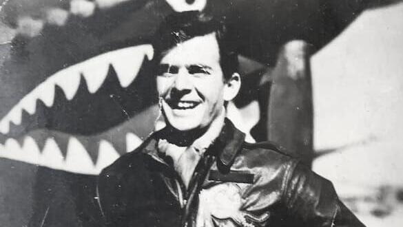 לוטננט ראשון מורטון שר