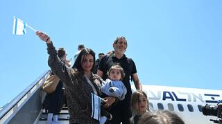 עולים מצרפת נוחתים בישראל ברקע מלחמת עם כלביא