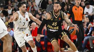 פאקונדו קמפאצו מול מייק ג'יימס