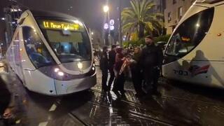 הפגנה בכניסה לירושלים עם ציון חמש שנים למותו של אהוביה סנדק