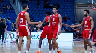 שחקני הפועל ירושלים שמחים