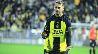 עומר אצילי. מספר 77 חוגג 6-7