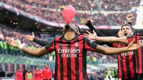 אנקונקו חוגג 