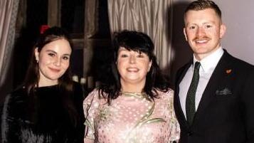 אדם פיטי קרוליין פיטי הולי רמזי