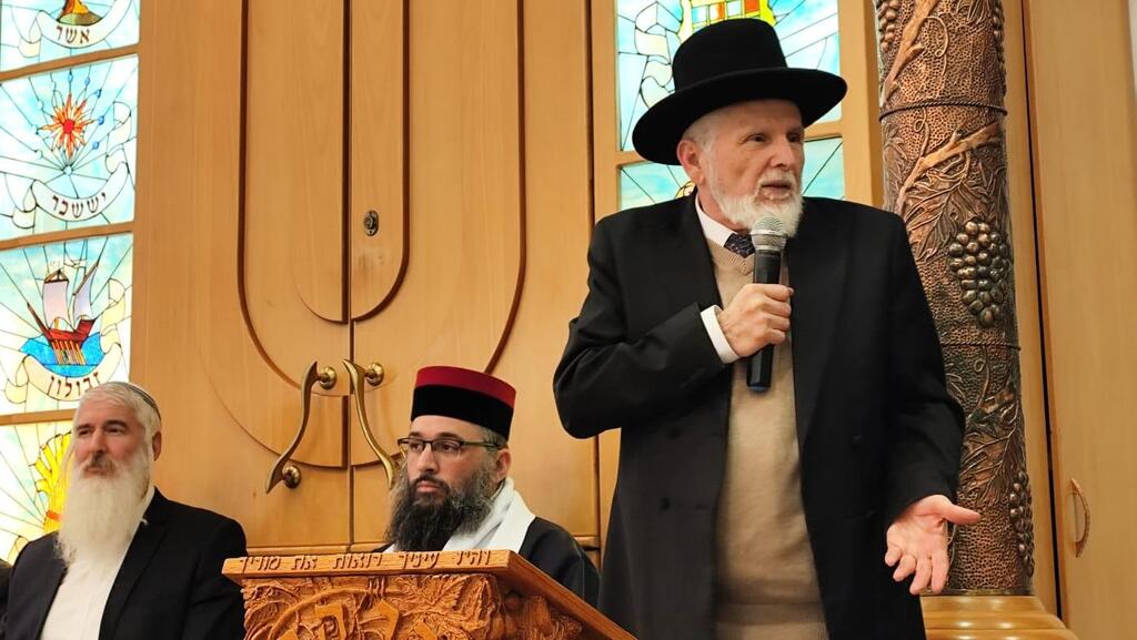 הרב יהודה שלוש מדבר בכנס