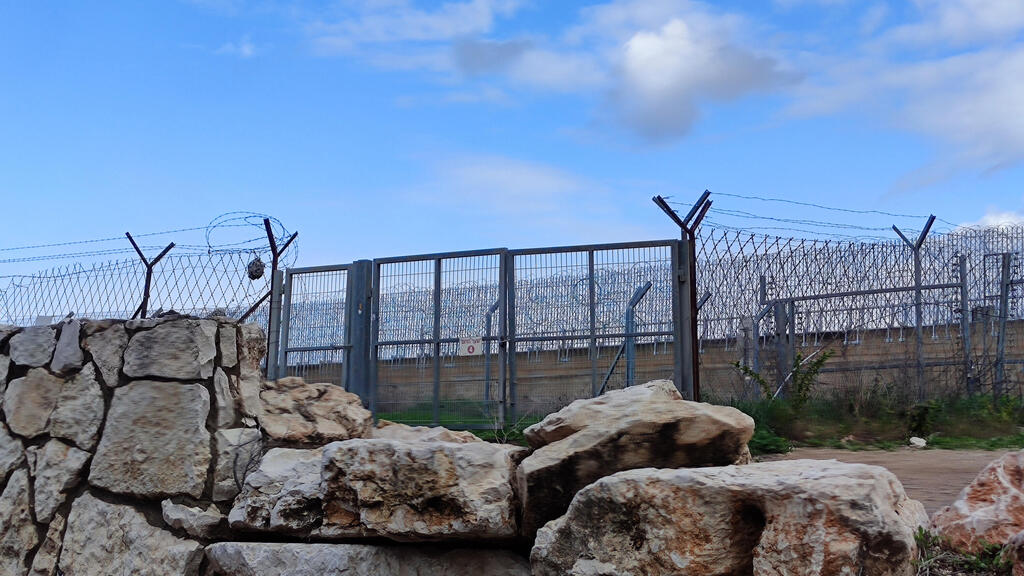 Photo: Lior Sharon גדר ההפרדה