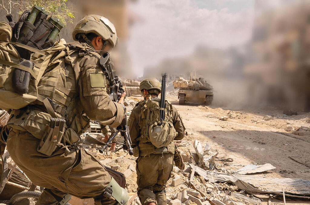 IDF forces operating in Gaza (Photo: IDF) יבדקו מדוע המלחמה הארוכה הסתיימה מבלי שחמאס הוכרע צבאית. לוחמי חטיבת גבעתי פועלים בעזה במרכבות גדעון ב'