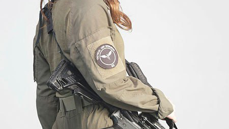 A female fighter in an elite unit (Photo: Avigail Uzi) א', לוחמת ביחידה מובחרת