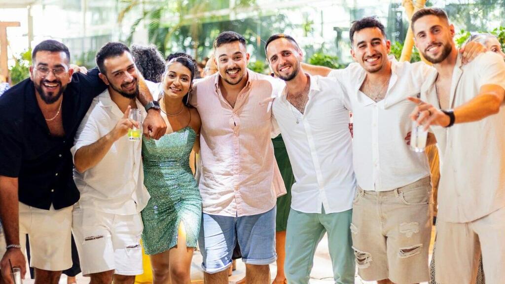 The entire group - with Rani (left) חברים של רן גואילי ז"ל