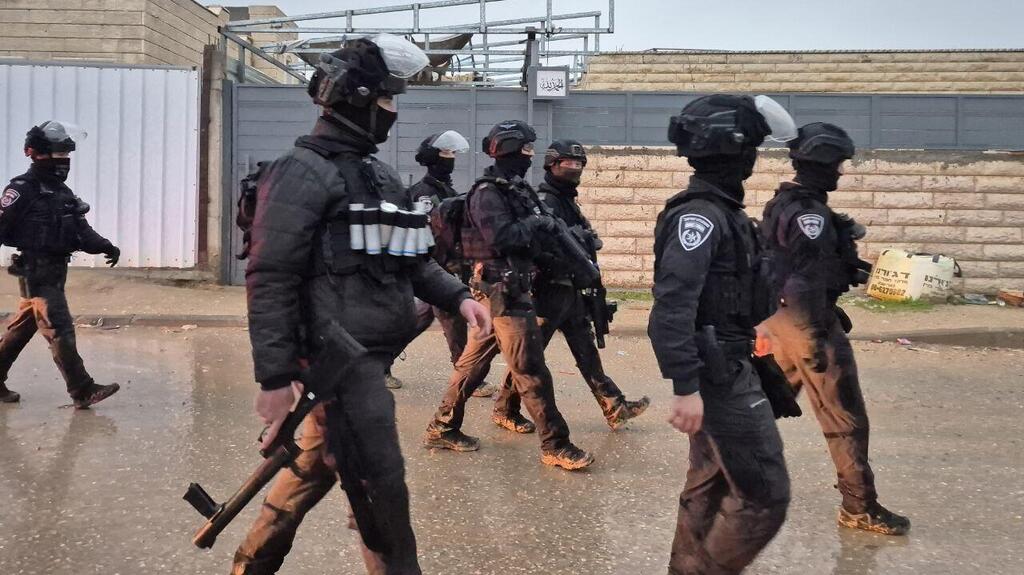 פעילות המשטרה בתראבין