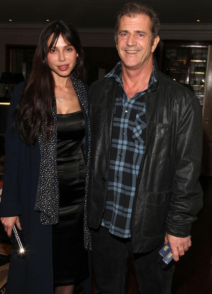 מל גיבסון אוקסנה גריגורייבה