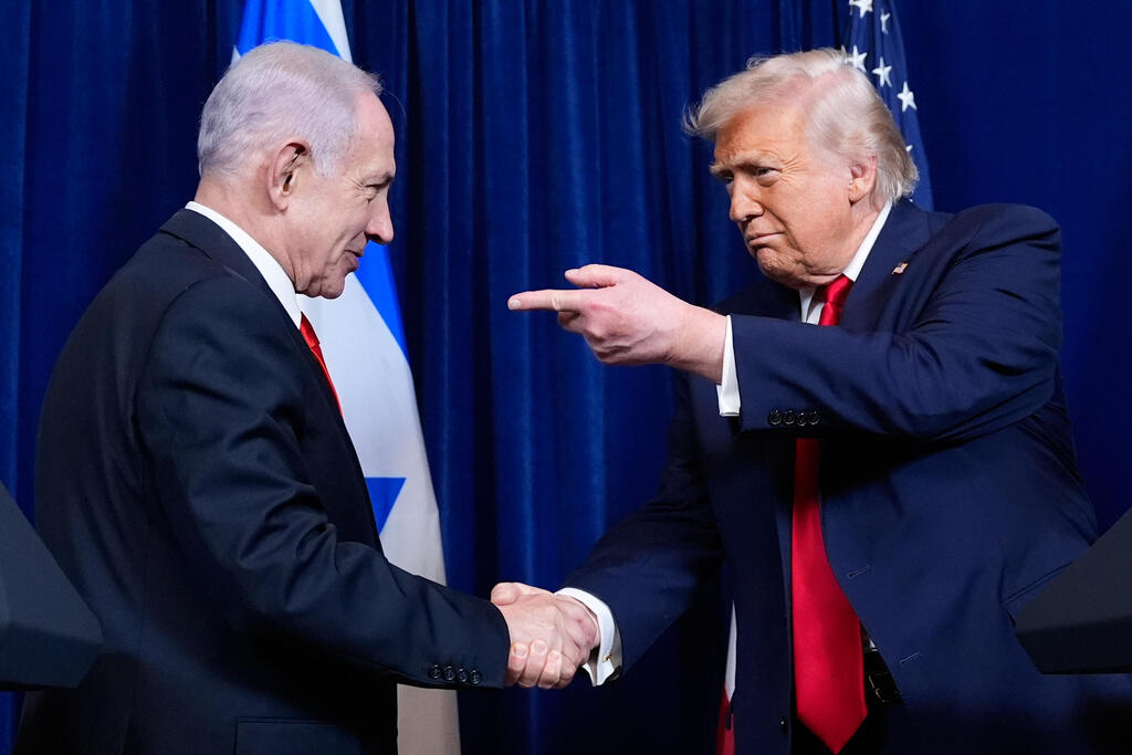 רה"מ נתניהו ו דונלד טראמפ ב מסע"ת ב מאר א-לאגו