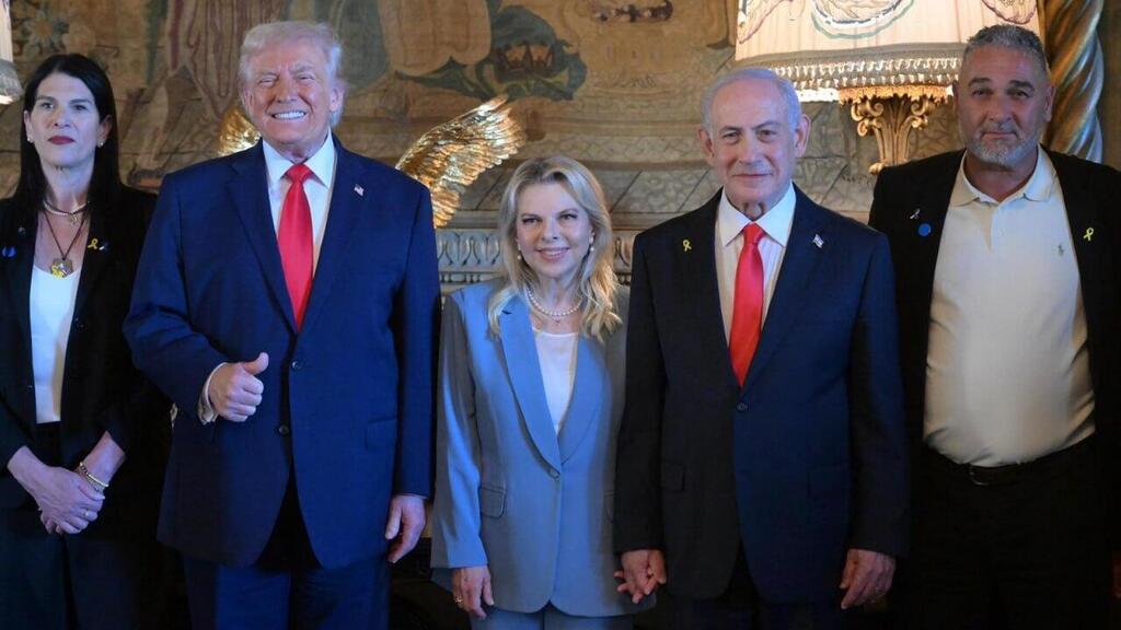 December 2025: Trump, Netanyahu and his wife with the parents of fallen hostage Ran Gvili (Photo: Amos Ben Gershom/GPO, Sara Netanyahu) ראש הממשלה בנימין נתניהו ורעייתו שרה נתניהו יחד עם נשיא ארה״ב דונלד טראמפ במפגש עם משפחתו של החלל החטוף, רס״ר רן גואילי ז״ל.