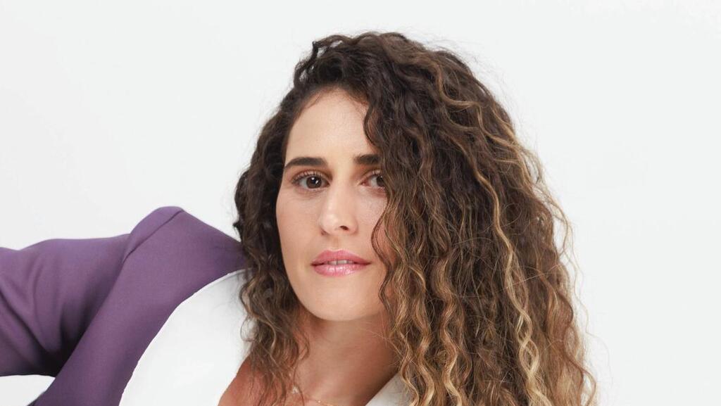 אביב דנינו. "הוכחתי לעצמי שאני יודעת לשרוד כשהחיים לא מותירים לי ברירה"