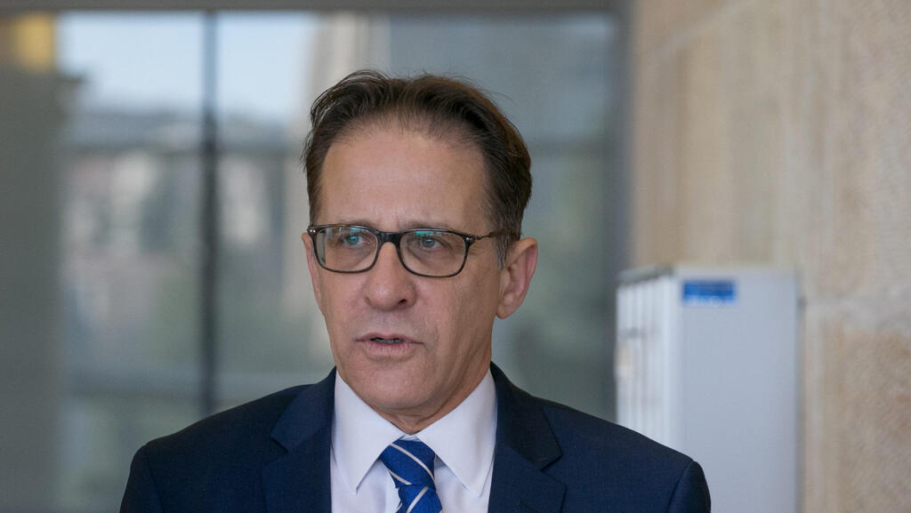 כבר לא יהיה השגריר בלונדון: צחי ברוורמן יואשם במרמה והפרת אמונים בכפוף לשימוע