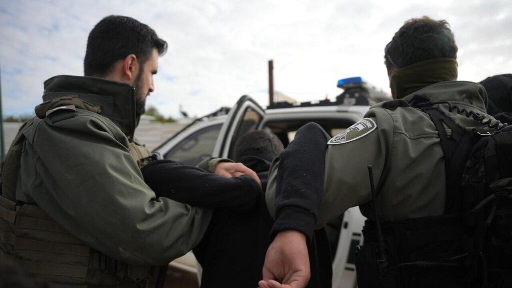 פעילות כוחות המשטרה בכפר תראבין