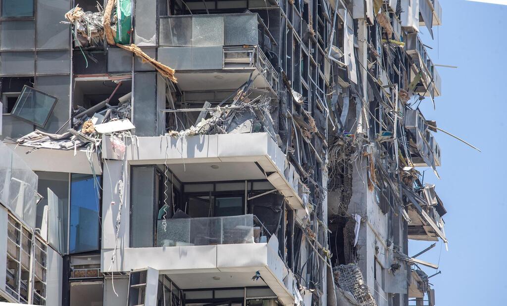 The Iranian missile strike on the Da Vinci Towers in Tel Aviv (Photo: Ido Erez) הפגיעה של הטיל האיראני במגדלי דה וינצ'י בתל אביב