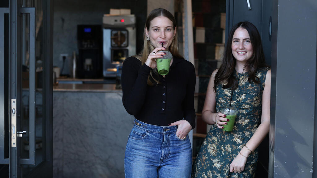 דניאלה קולבר ומיה שניידרמן