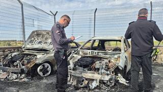 חמישה רכבים עלו באש בישוב להבים