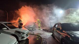 חמישה רכבים עלו באש בישוב להבים