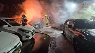 חמישה רכבים עלו באש בישוב להבים