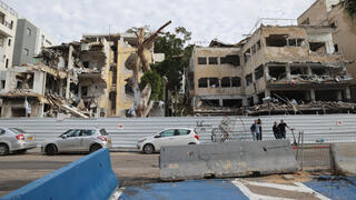 זירת הנפילה של הטיל האיראני בתל אביב