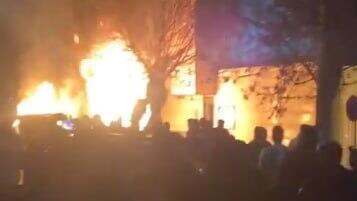 Fire burns at anti-regime protest in Anza city איראן הפגנות נגד המשטר אש בוערת ב תחנת המשטרה ב אזנה