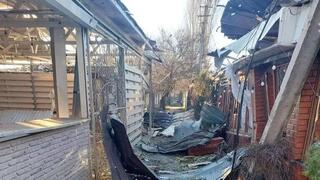 תמונה שלטענת רוסיה צולמה בזירת פגיעה של מתקפת כטב"מים של אוקראינה באזור בשטח שנכבש על ידי רוסיה במחוז חרסון בדרום אוקראינה