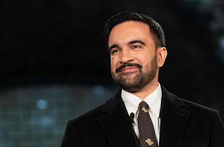 ראש העיר ניו יורק זוהראן ממדאני נשבע אמונים בטקס פרטי בתחנת רכבת נטושה בעיר  