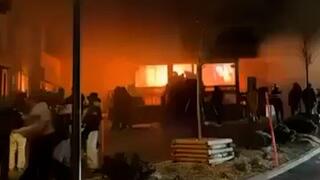 שריפה ב ואלה ב שווייץ בבר במהלך חגיגות השנה החדשה