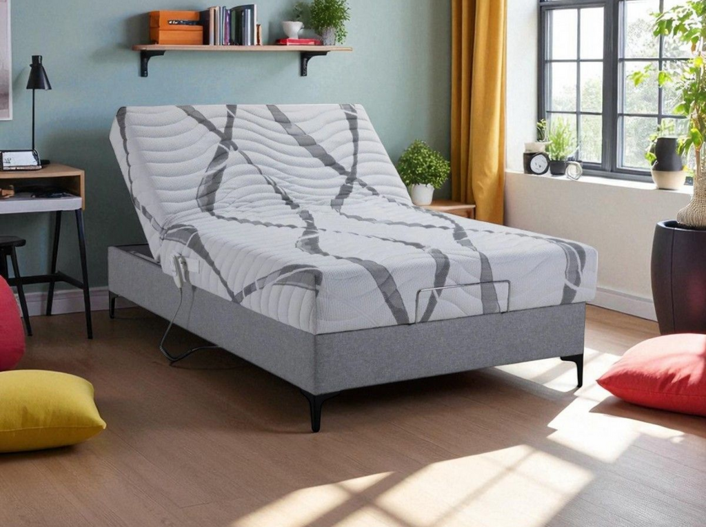 Do not compromise on health or sleep quality. BLOG electrically adjustable youth bed by Dr. Gav (Photo: Courtesy Kaufman group) ד"ר גב מיטת נוער מתכווננת חשמלית BLOG