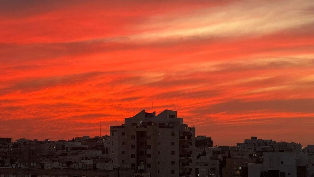 Rishon LeZion (Photo: Sharon Barzilai) שקיעה אדומה בראשון לציון