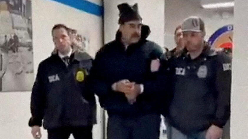 מדורו מובל בידי גורמי אכיפת החוק