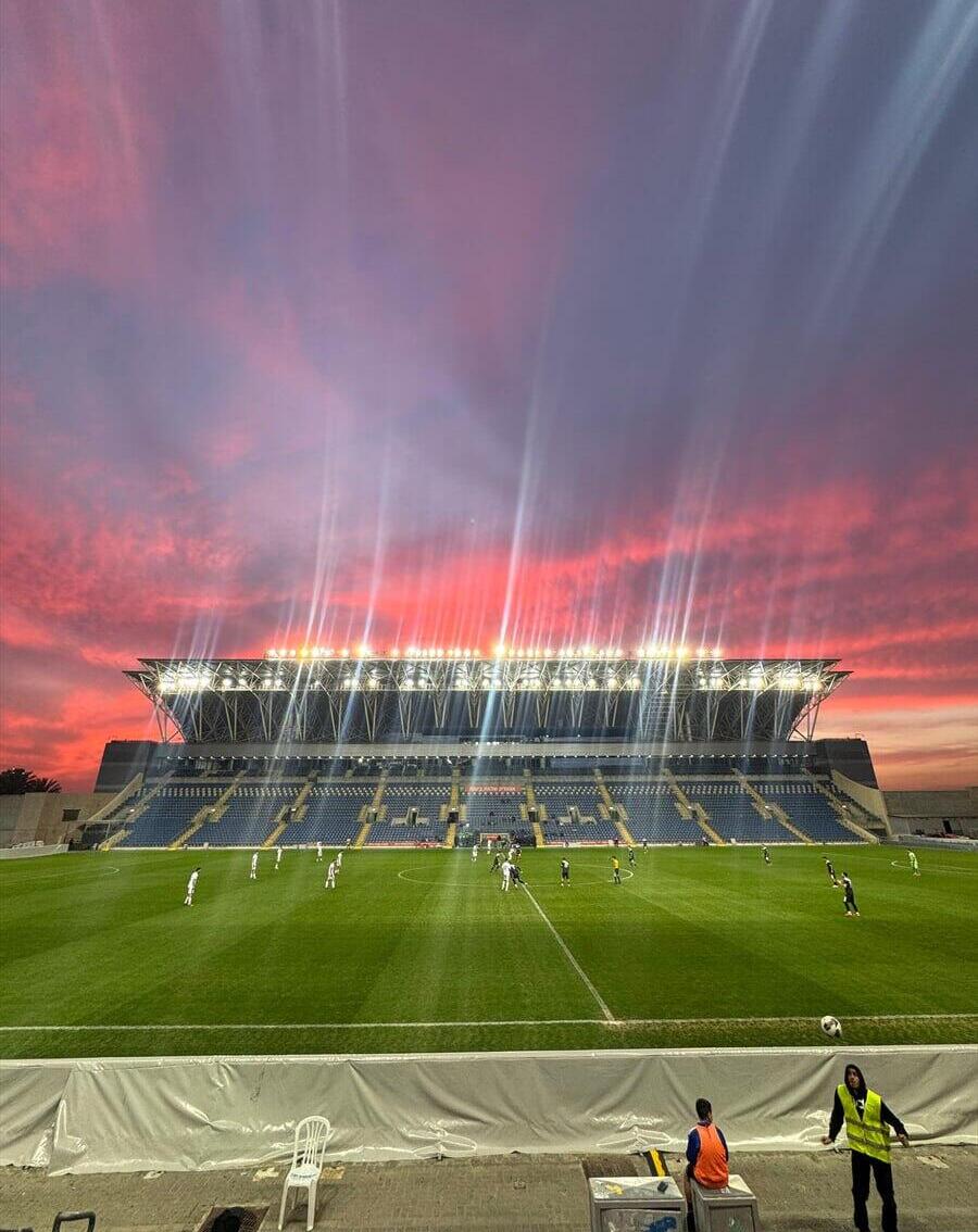 Petah Tikvah (Photo: Meital Khoazi) שקיעה אדומה בפתח תקווה